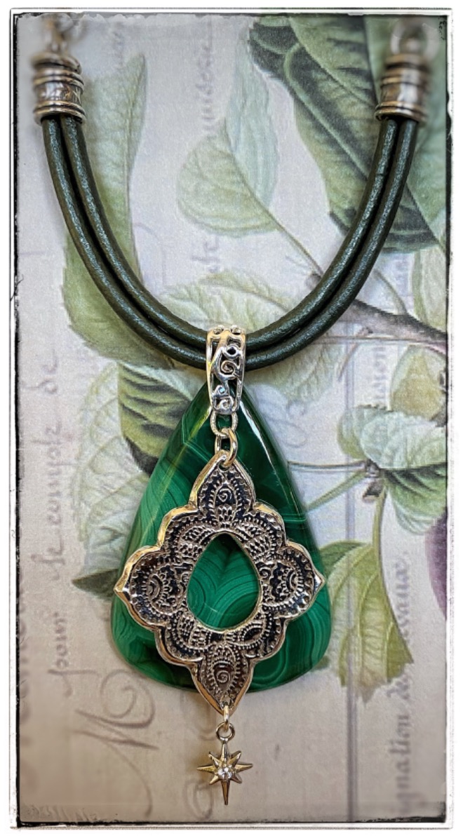 Malachite fine silver pendant